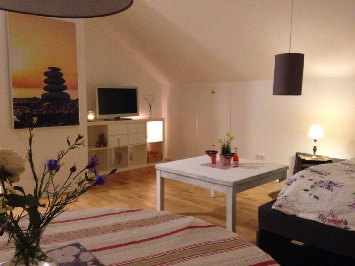 Gemütliche, großzügige Ferienwohnung Salzhausen Exterior foto